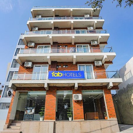 Fabhotel Unique Stay 노이다 외부 사진