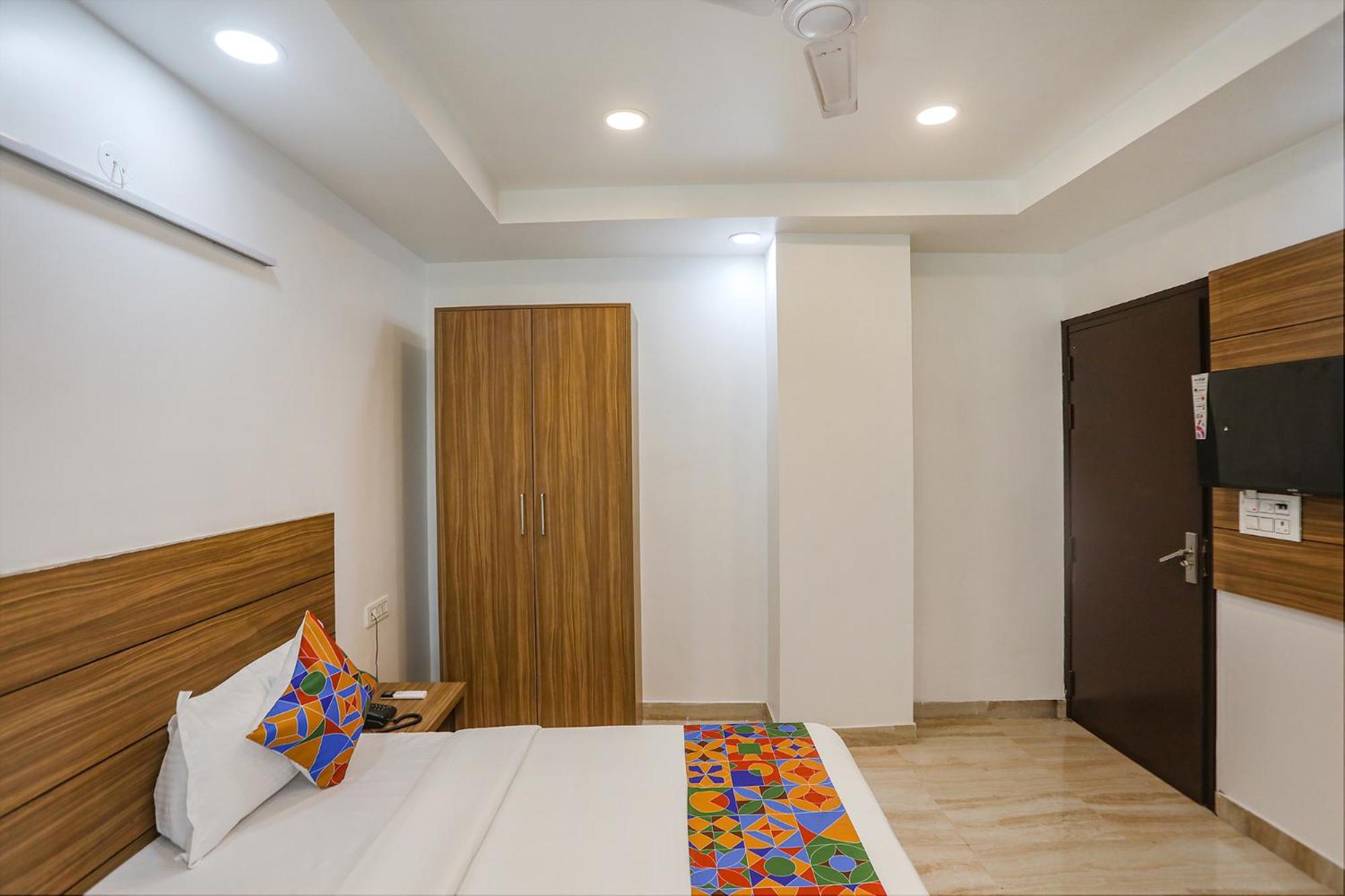 Fabhotel Unique Stay 노이다 외부 사진