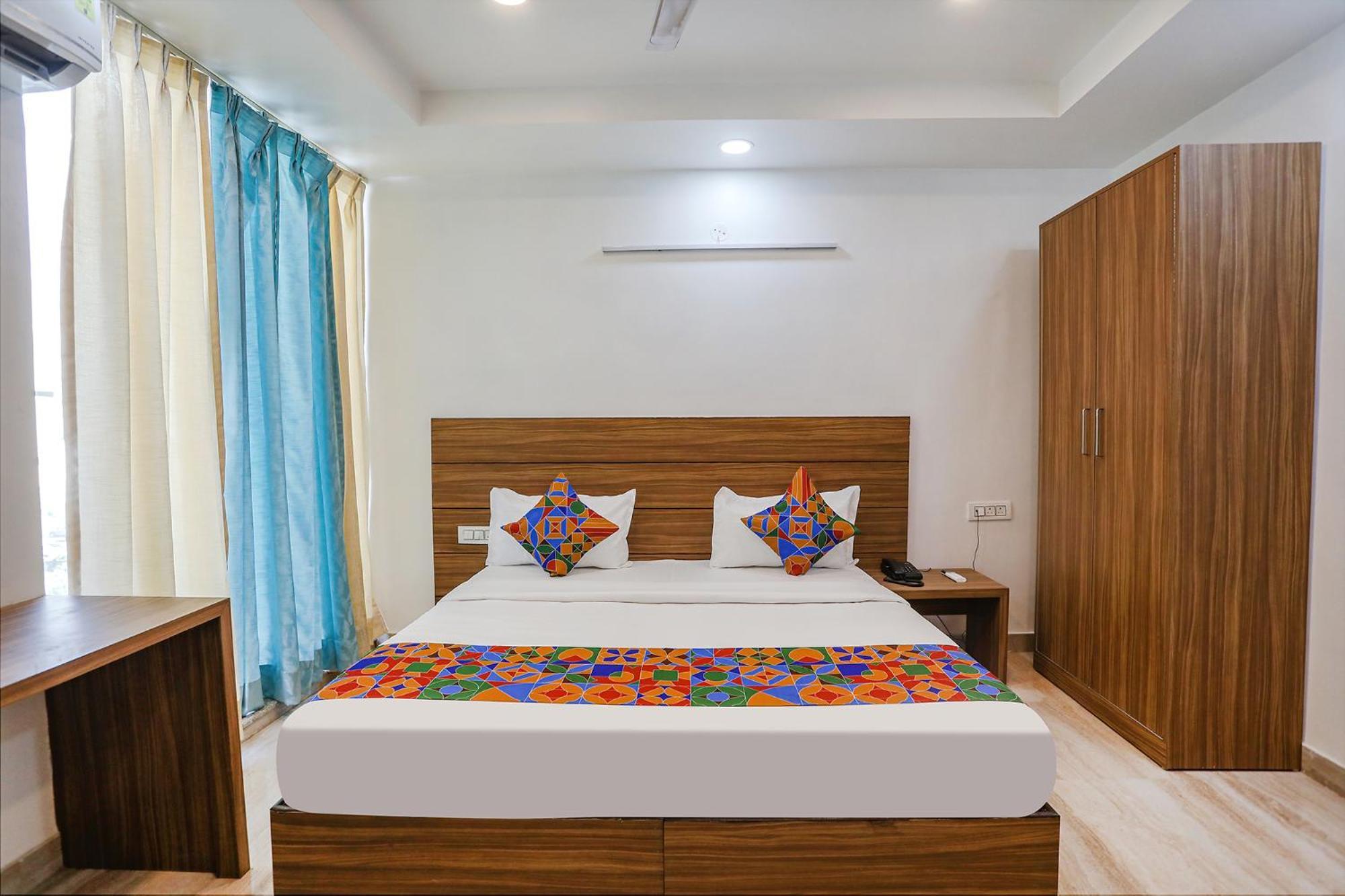 Fabhotel Unique Stay 노이다 외부 사진