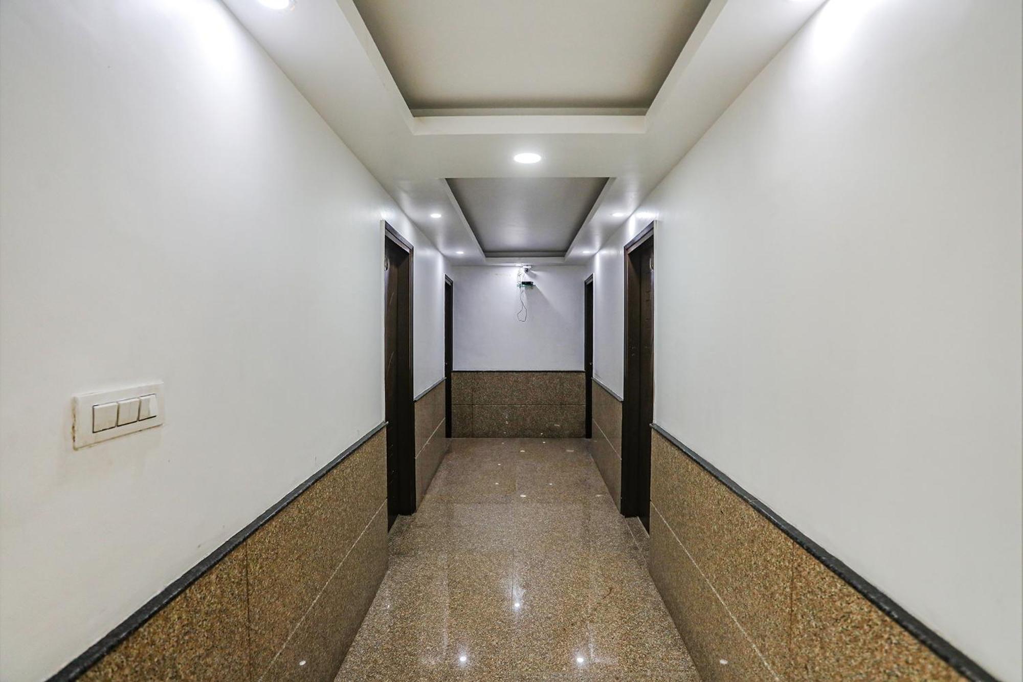 Fabhotel Unique Stay 노이다 외부 사진