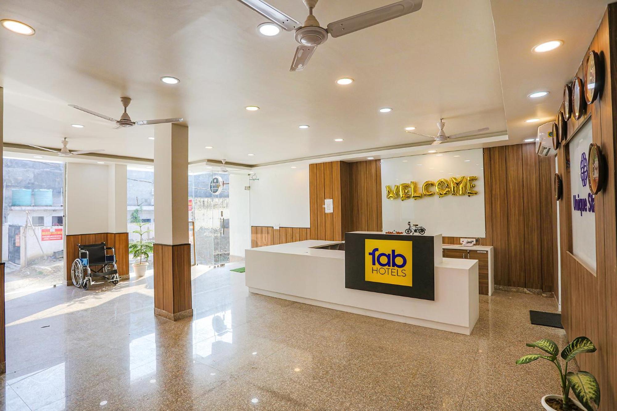 Fabhotel Unique Stay 노이다 외부 사진