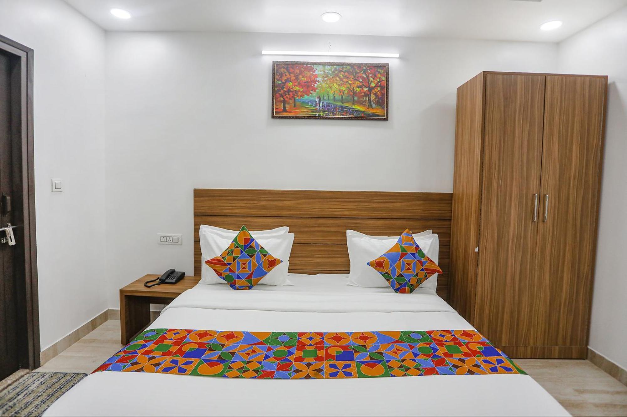 Fabhotel Unique Stay 노이다 외부 사진